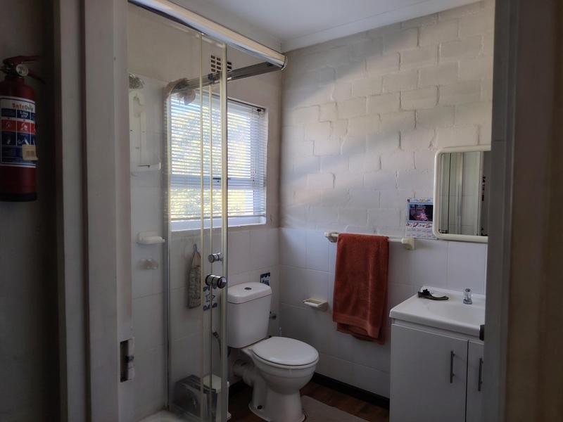 4 Bedroom Property for Sale in Pringle Bay Western Cape